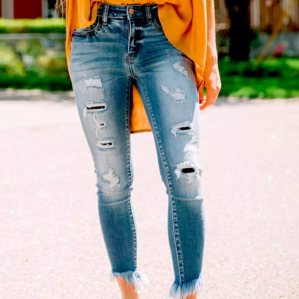 Kancan signature Midrise ankle skinny jeans 28